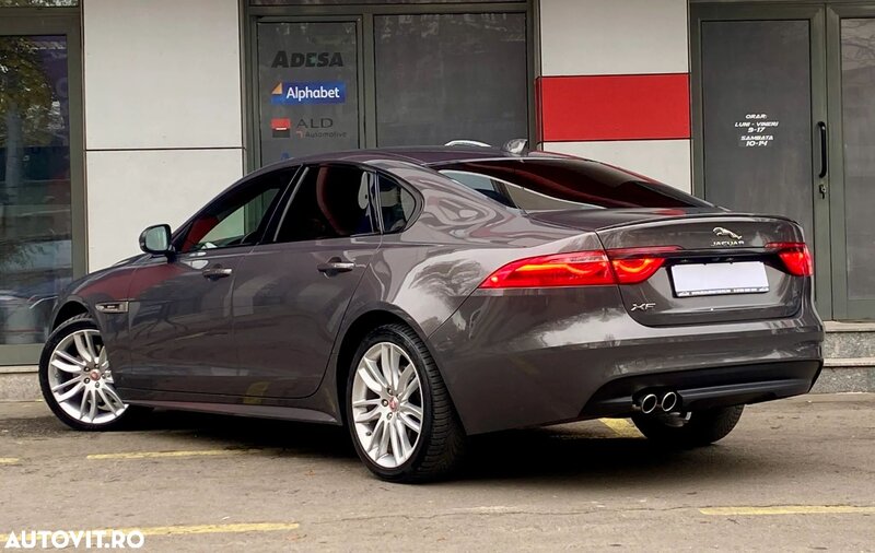 Jaguar XF