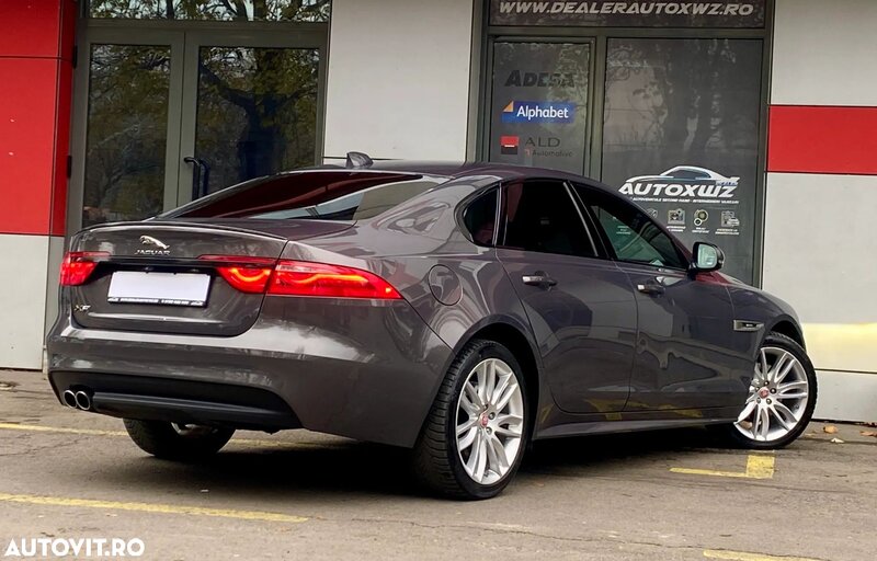 Jaguar XF